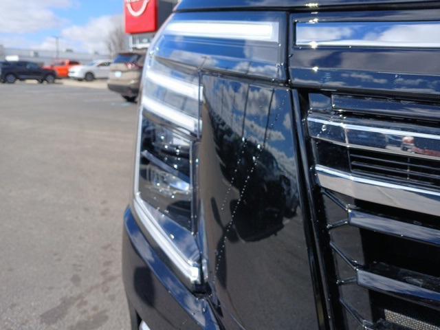 new 2025 Nissan Armada car, priced at $68,490
