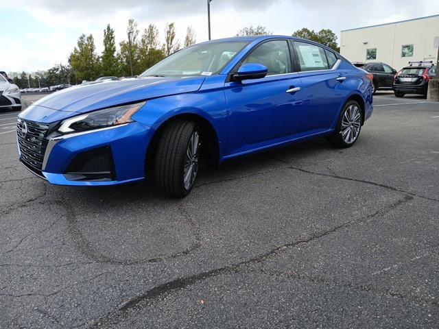 new 2025 Nissan Altima car, priced at $37,695