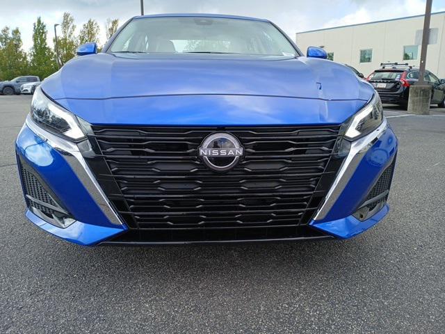 new 2025 Nissan Altima car, priced at $37,695
