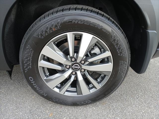 new 2025 Nissan Pathfinder car, priced at $45,154