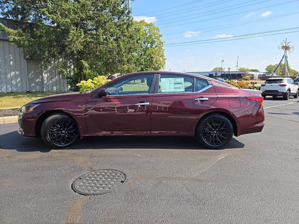 new 2025 Nissan Altima car, priced at $28,686