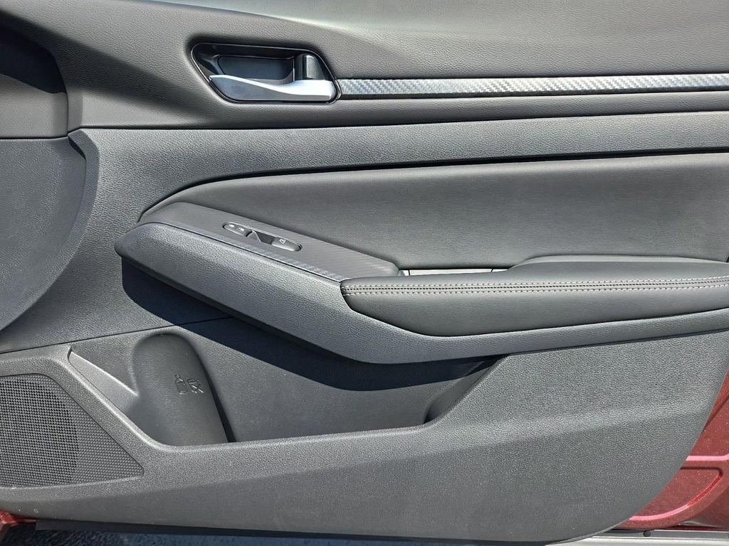 new 2025 Nissan Altima car, priced at $28,686