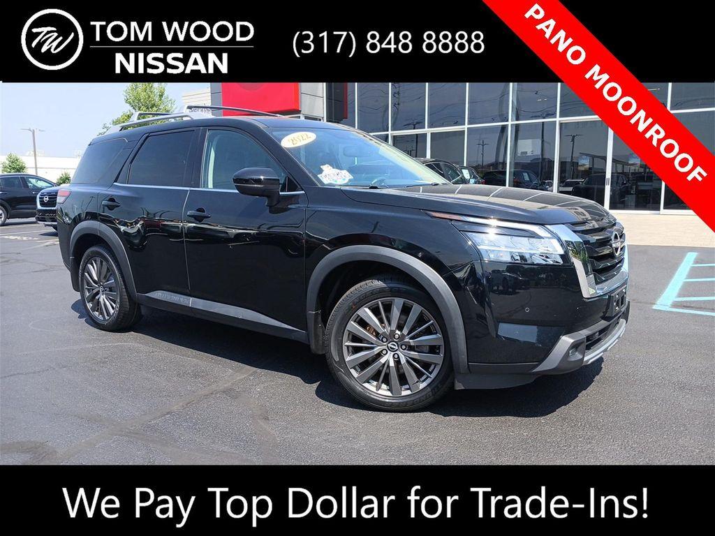 used 2022 Nissan Pathfinder car, priced at $33,373