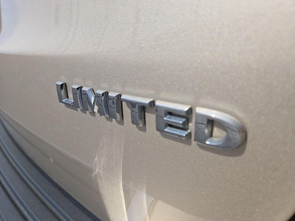 used 2014 Jeep Grand Cherokee car, priced at $14,355