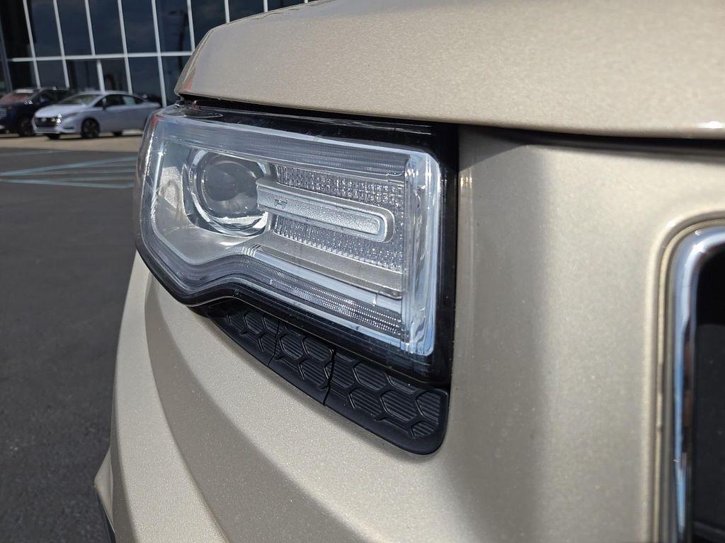 used 2014 Jeep Grand Cherokee car, priced at $14,355