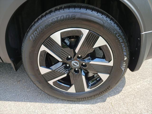 new 2025 Nissan Kicks car, priced at $26,689