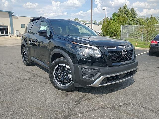 new 2024 Nissan Pathfinder car, priced at $42,914