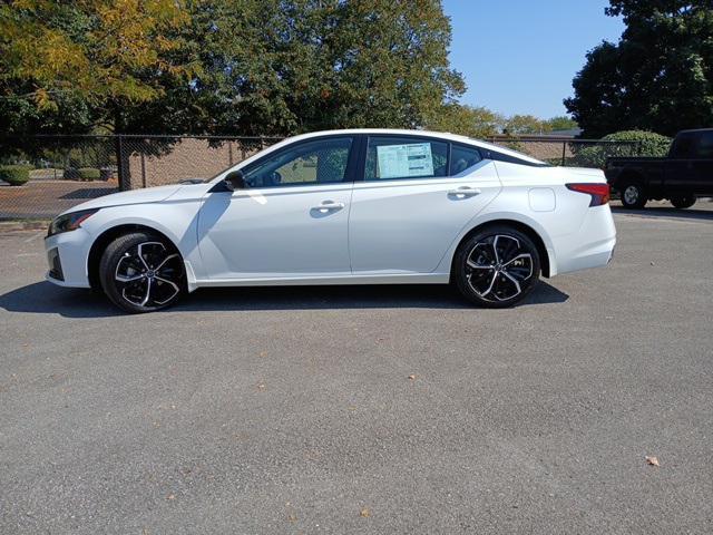 new 2025 Nissan Altima car, priced at $31,326