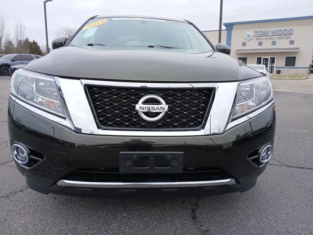 used 2015 Nissan Pathfinder car, priced at $15,995