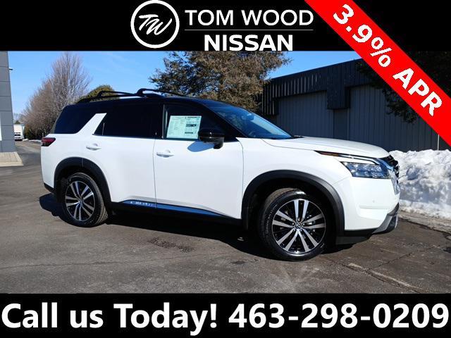 new 2025 Nissan Pathfinder car, priced at $51,274