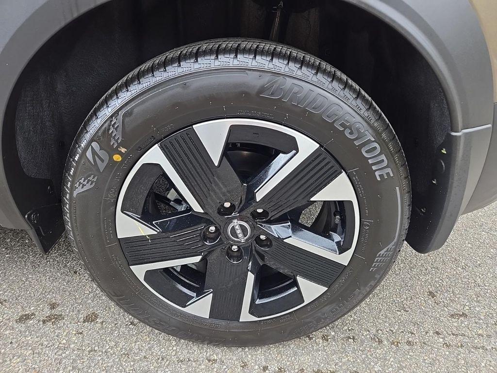 new 2026 Nissan Kicks car, priced at $27,692