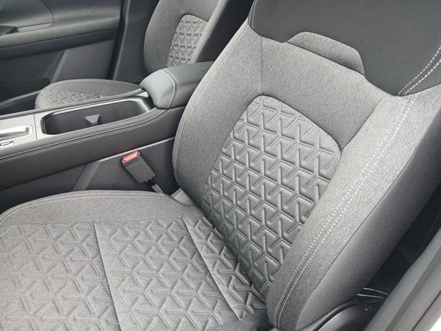 new 2025 Nissan Kicks car, priced at $27,627