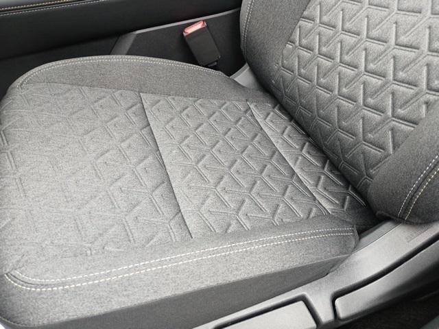 new 2025 Nissan Kicks car, priced at $28,206