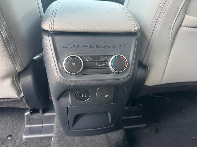 new 2025 Ford Explorer car, priced at $48,185