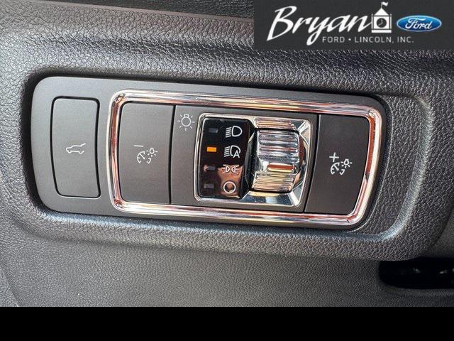 used 2022 Lincoln Corsair car, priced at $34,722