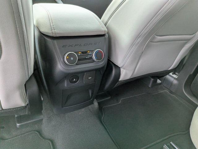 new 2025 Ford Explorer car, priced at $48,660