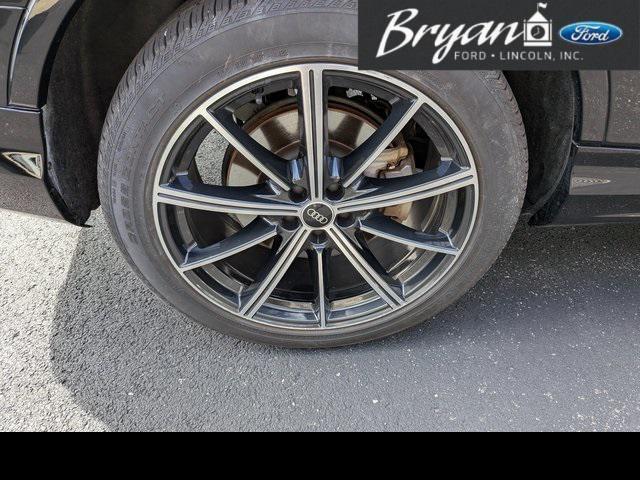 used 2021 Audi Q7 car, priced at $28,160