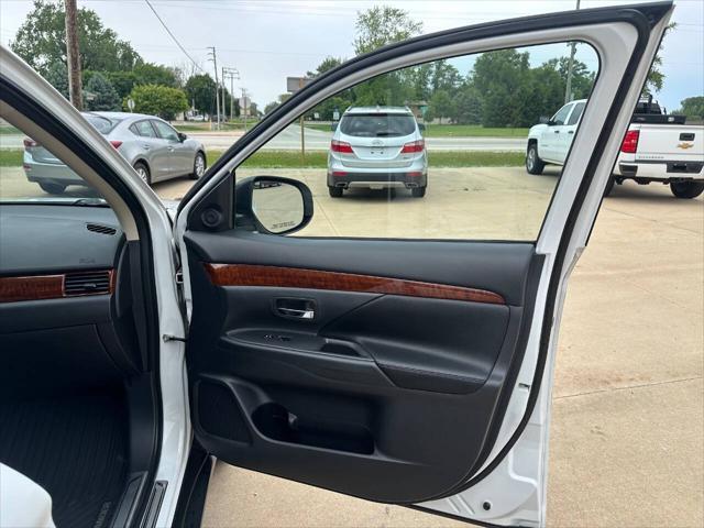 used 2015 Mitsubishi Outlander car, priced at $12,999