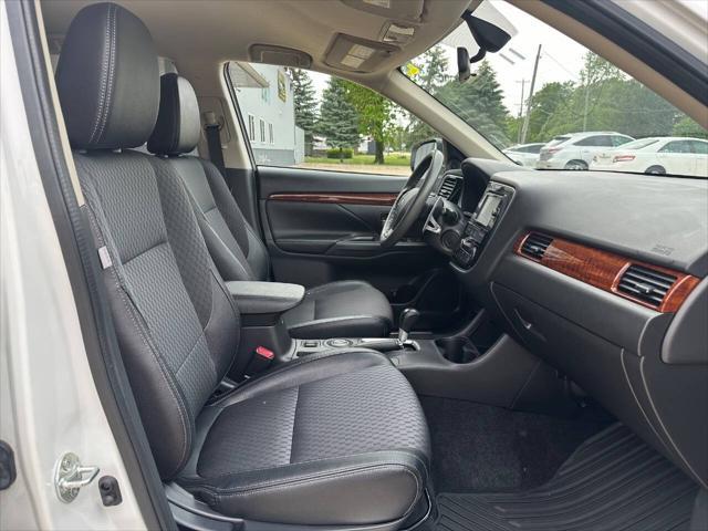 used 2015 Mitsubishi Outlander car, priced at $12,999