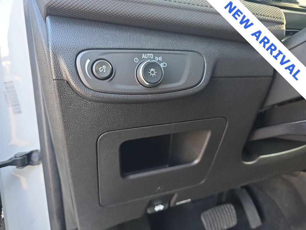 used 2025 Chevrolet TrailBlazer car, priced at $18,500