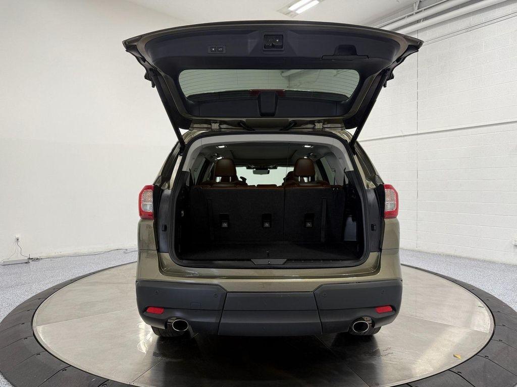 used 2024 Subaru Ascent car, priced at $28,500
