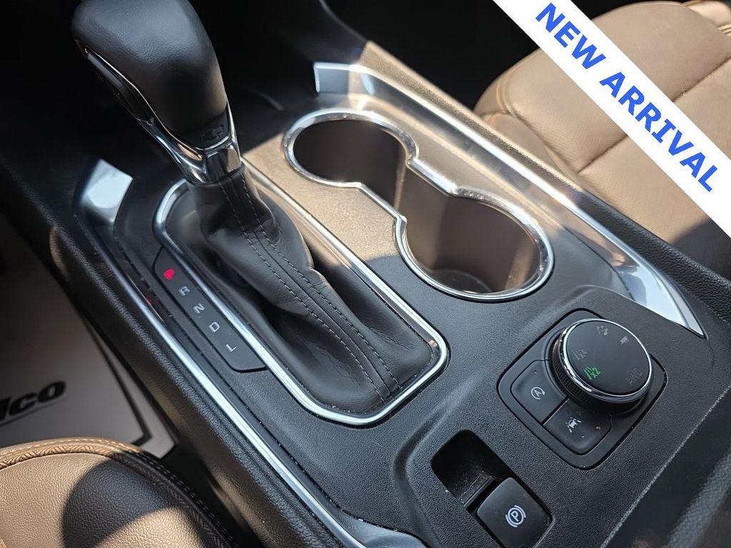 used 2023 Chevrolet Traverse car, priced at $30,500