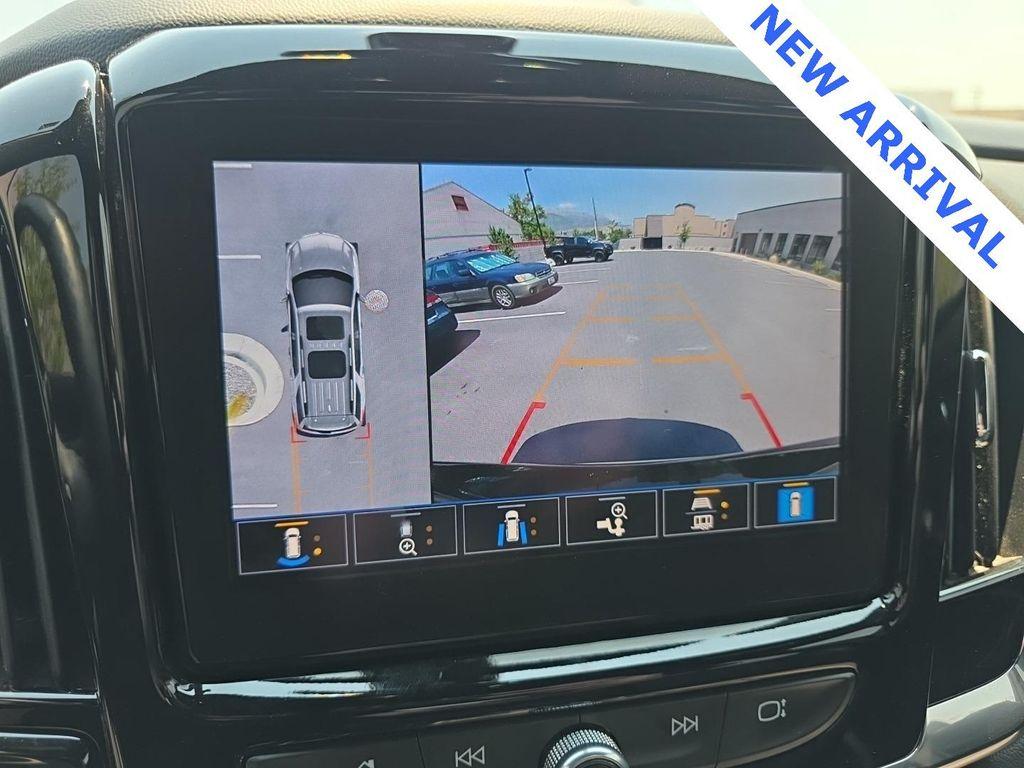 used 2023 Chevrolet Traverse car, priced at $30,500