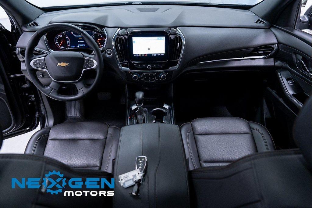 used 2023 Chevrolet Traverse car, priced at $29,500