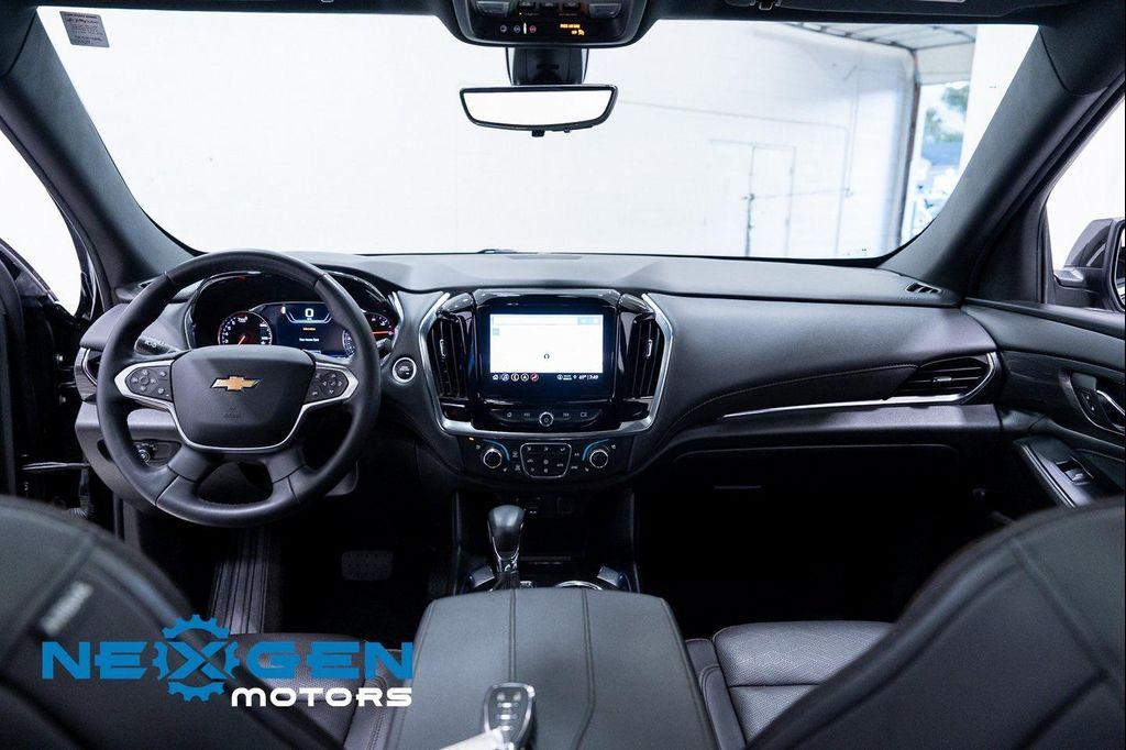 used 2023 Chevrolet Traverse car, priced at $29,500