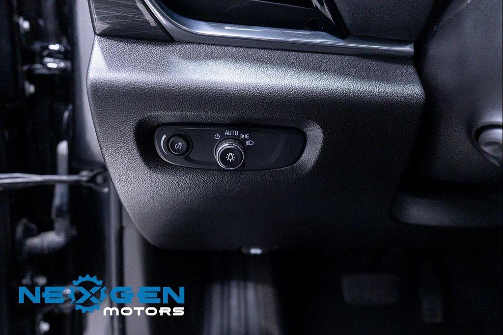 used 2023 Chevrolet Traverse car, priced at $29,500