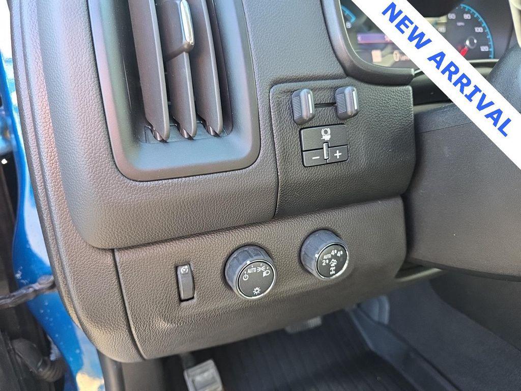 used 2022 Chevrolet Colorado car, priced at $27,000