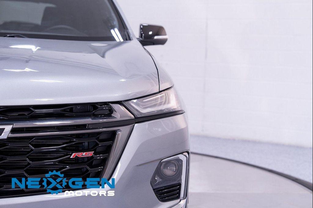 used 2023 Chevrolet Traverse car, priced at $25,500