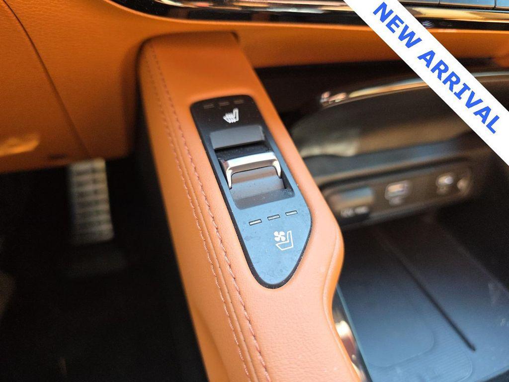 used 2024 Kia Telluride car, priced at $37,000