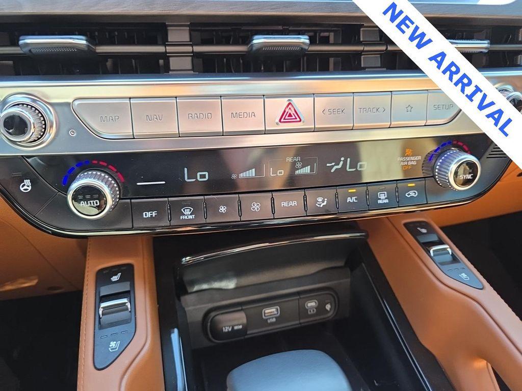 used 2024 Kia Telluride car, priced at $37,000