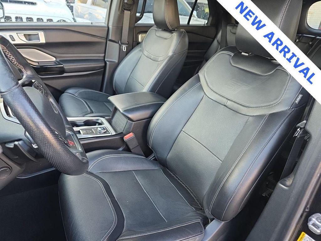 used 2022 Ford Explorer car, priced at $33,000