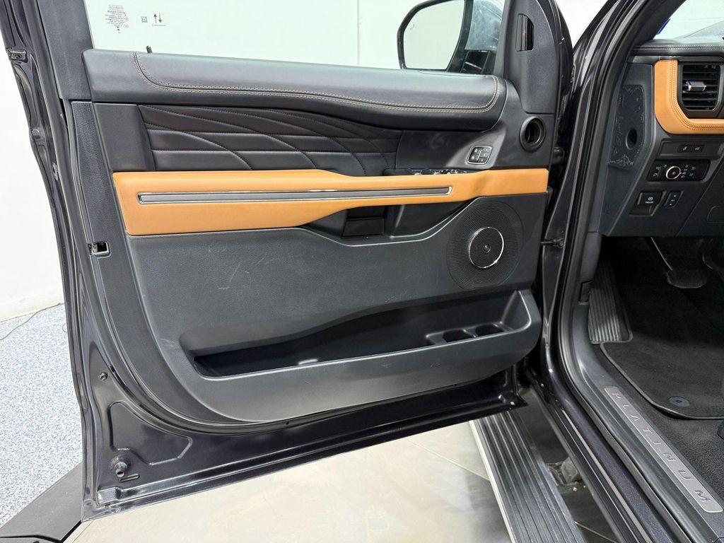 used 2023 Ford Expedition car, priced at $46,000