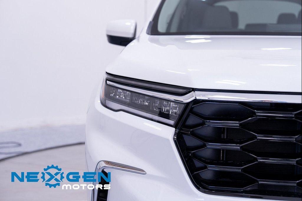 used 2025 Honda Pilot car, priced at $37,000