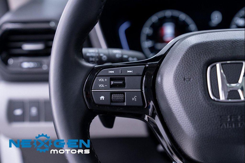 used 2025 Honda Pilot car, priced at $37,000