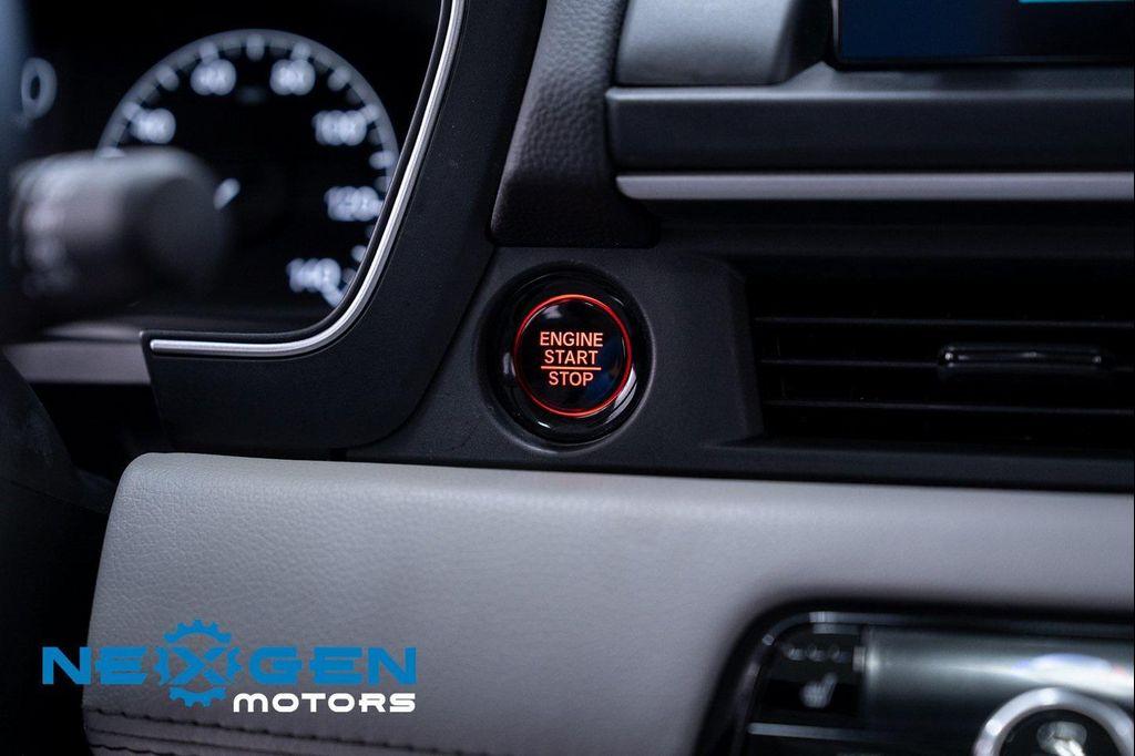 used 2025 Honda Pilot car, priced at $37,000