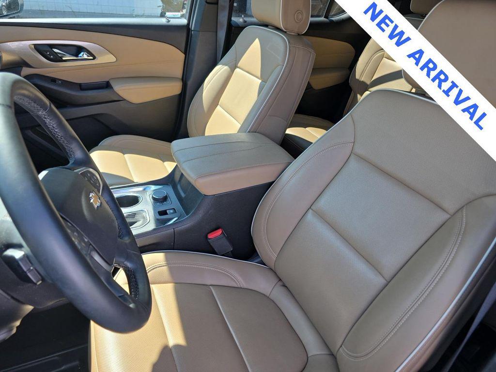 used 2023 Chevrolet Traverse car, priced at $29,000