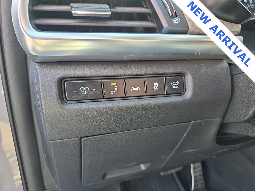used 2022 Kia Telluride car, priced at $28,000