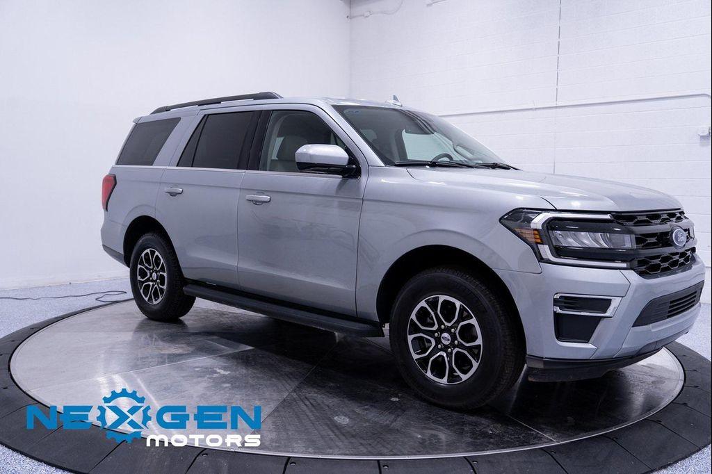 used 2024 Ford Expedition car, priced at $43,500