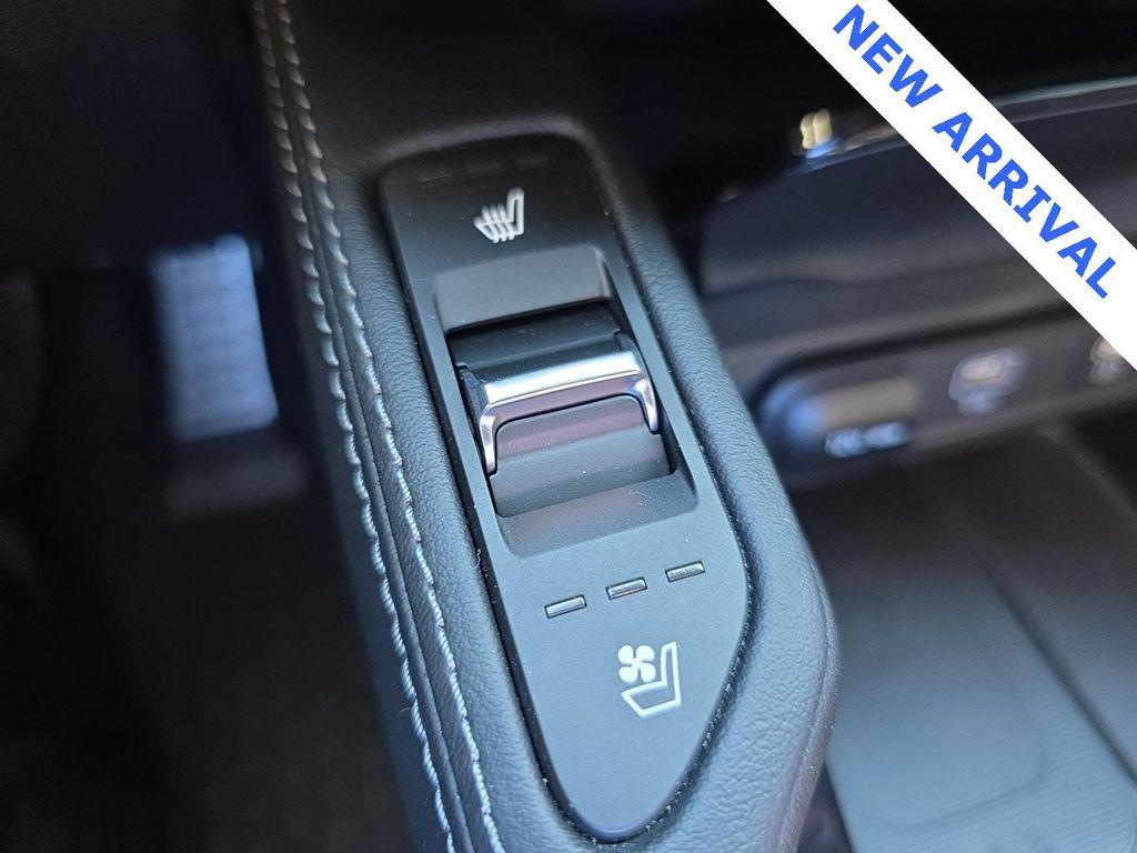 used 2025 Kia Telluride car, priced at $37,750