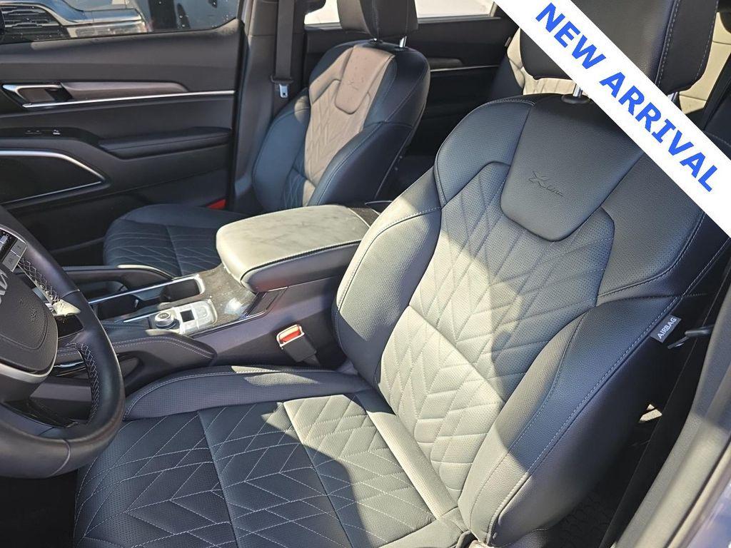 used 2025 Kia Telluride car, priced at $37,750