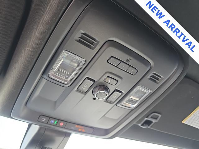 used 2022 GMC Yukon car, priced at $44,000