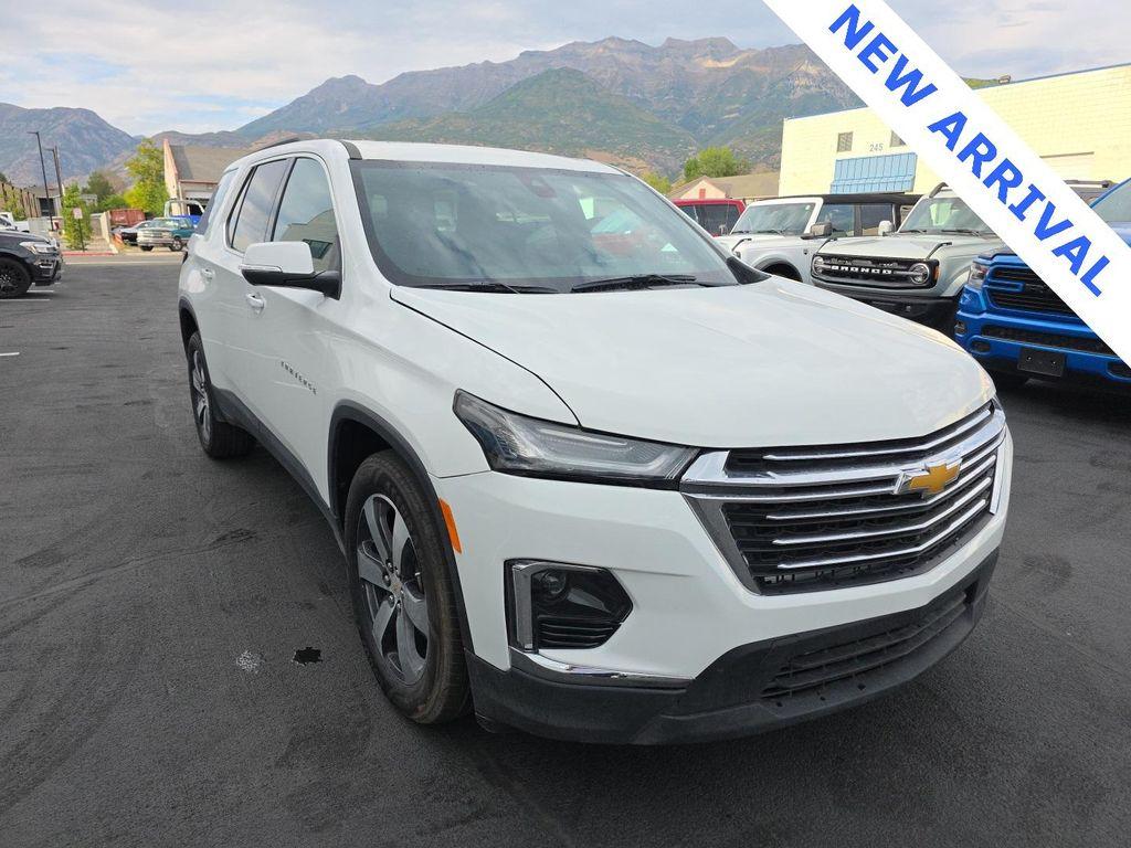used 2023 Chevrolet Traverse car, priced at $25,500