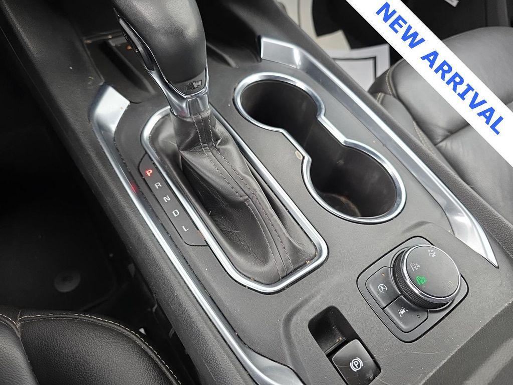 used 2023 Chevrolet Traverse car, priced at $25,500