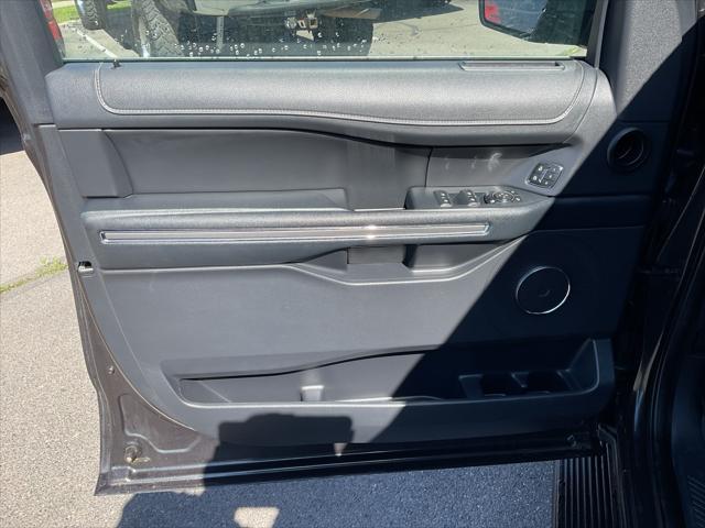 used 2024 Ford Expedition car, priced at $42,000