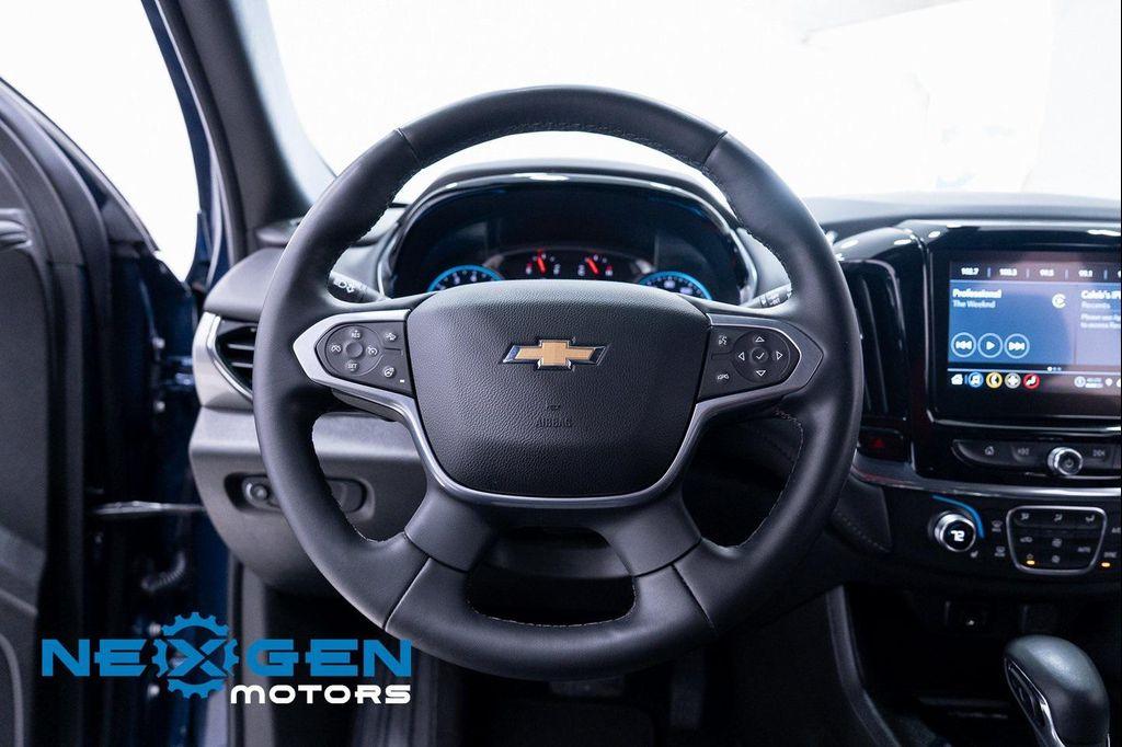 used 2023 Chevrolet Traverse car, priced at $28,000