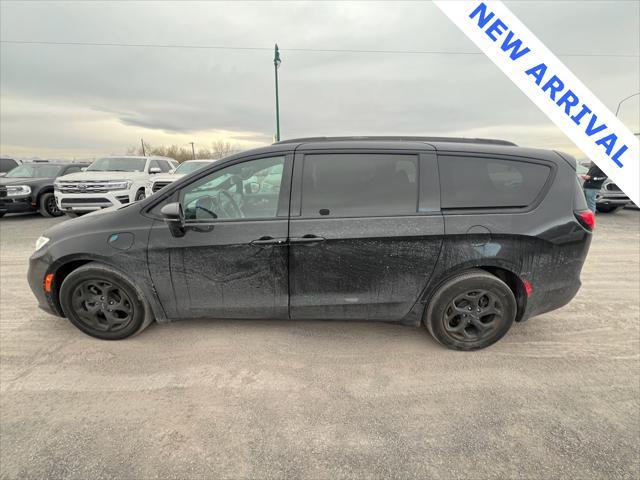 used 2021 Chrysler Pacifica Hybrid car, priced at $30,000